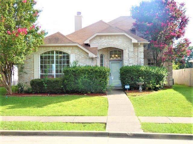 2713 Clearwater Drive - Photo 1