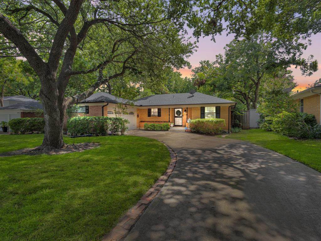 2347 Greenland Drive - Photo 1
