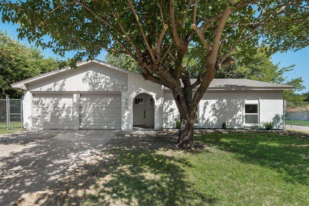 900 Vaughn Drive - Photo 1