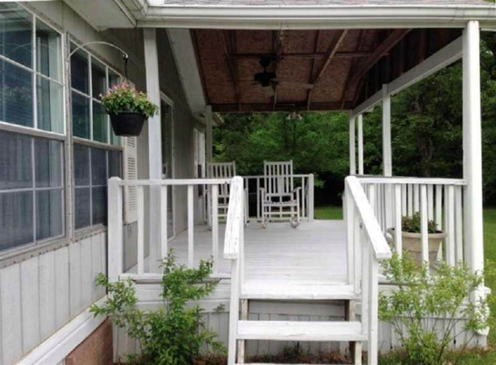 265 Crestwood Circle - Photo 1