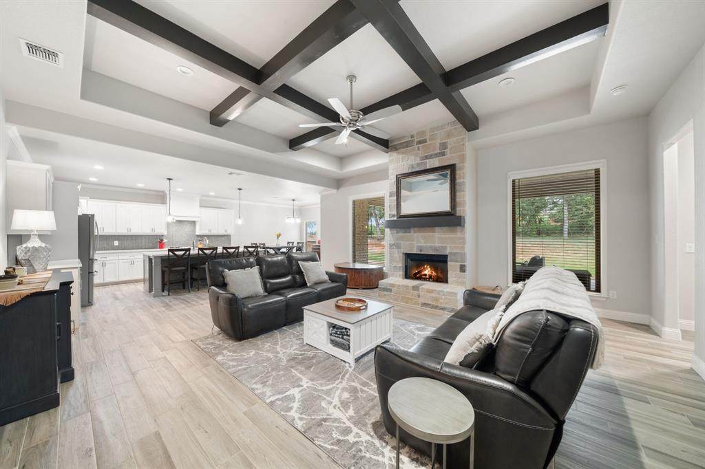 113 Oaks Springs Lane - Photo 1