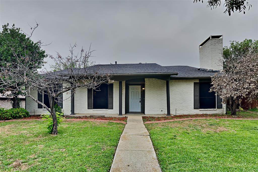 1711 Chesterfield Drive - Photo 1