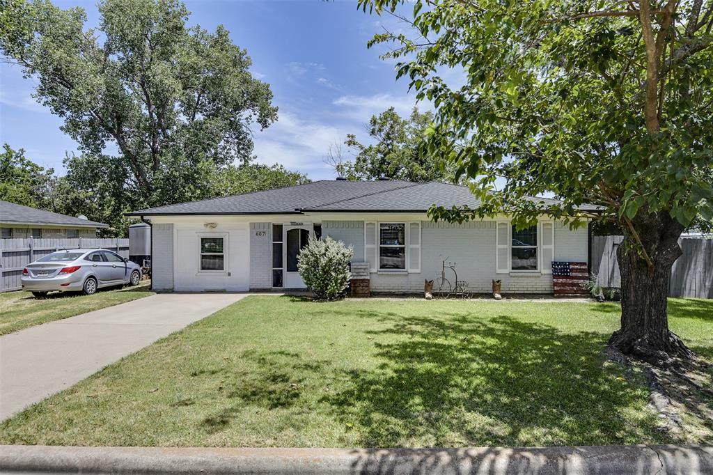 607 Brazos Street - Photo 1