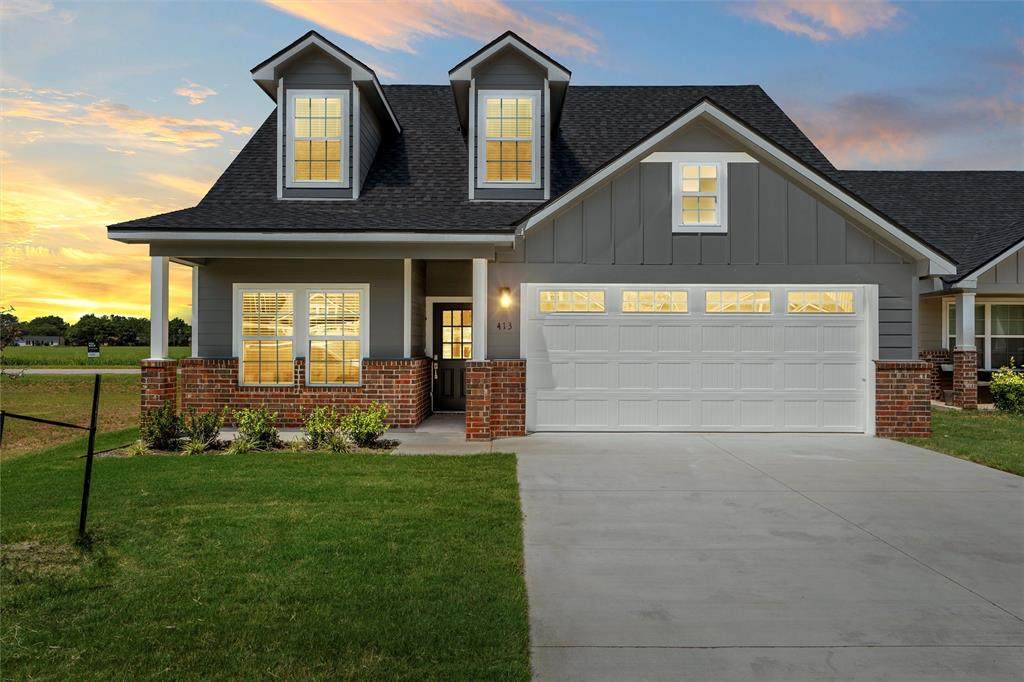 413 Travis Drive - Photo 1