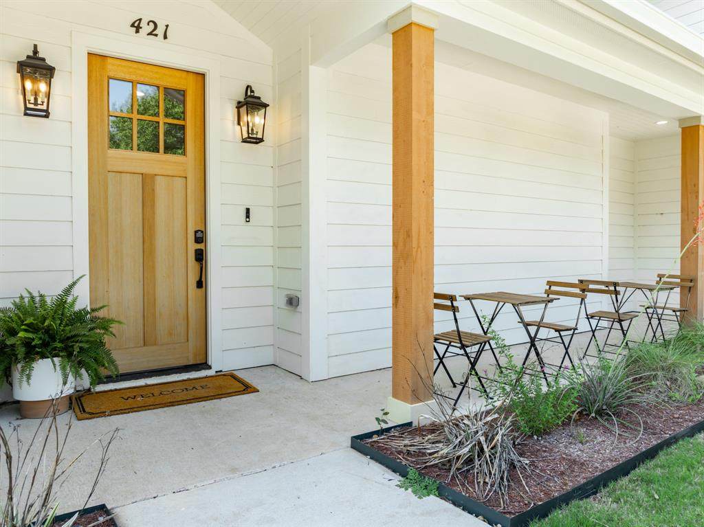 421 Proctor Avenue - Photo 1