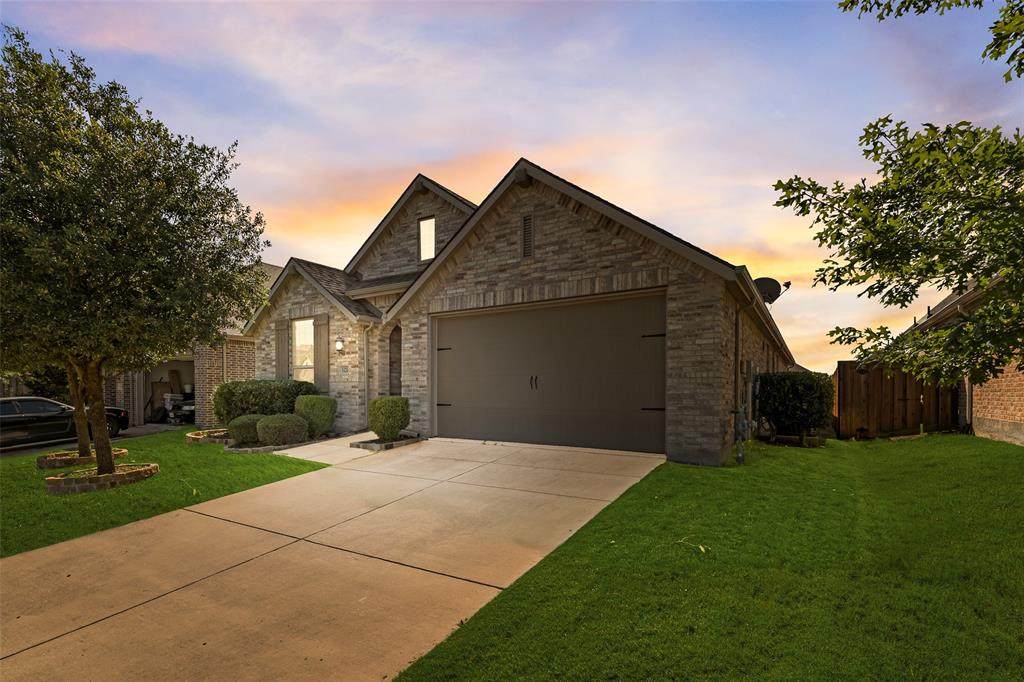 1424 Darlington Lane - Photo 1