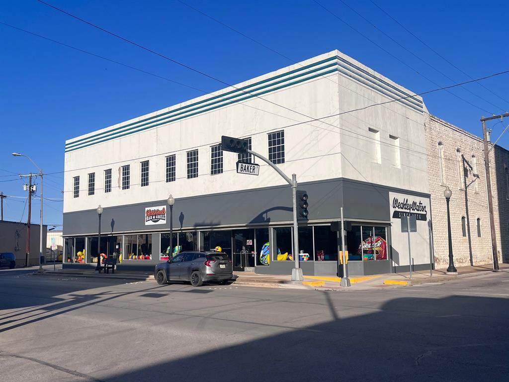 102A Fisk Avenue - Photo 1