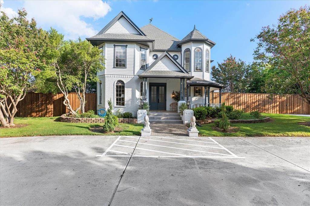 3706 Castle Drive - Photo 1