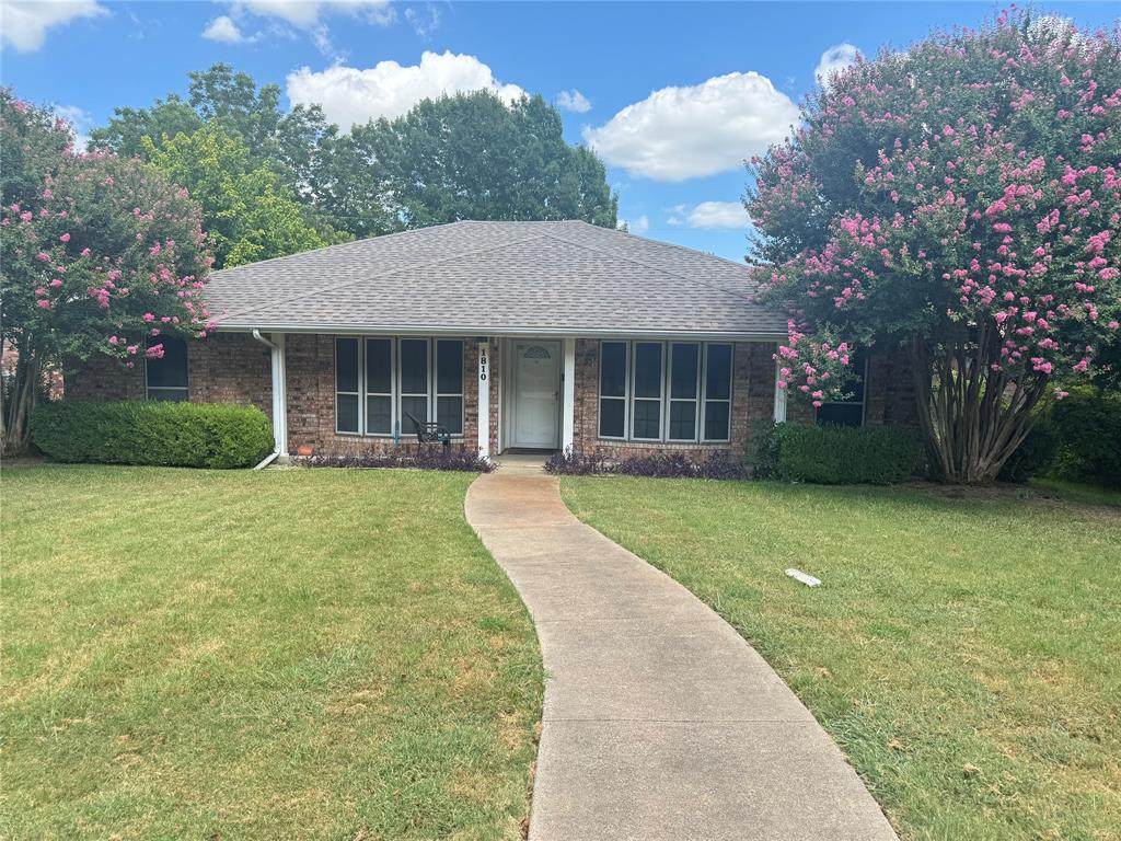 1810 Hillcroft Drive - Photo 1