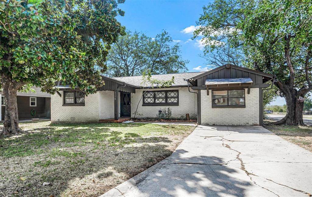 108 Hilltop Drive - Photo 1