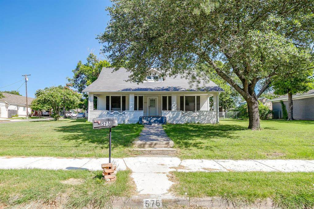 575 Green Street - Photo 1