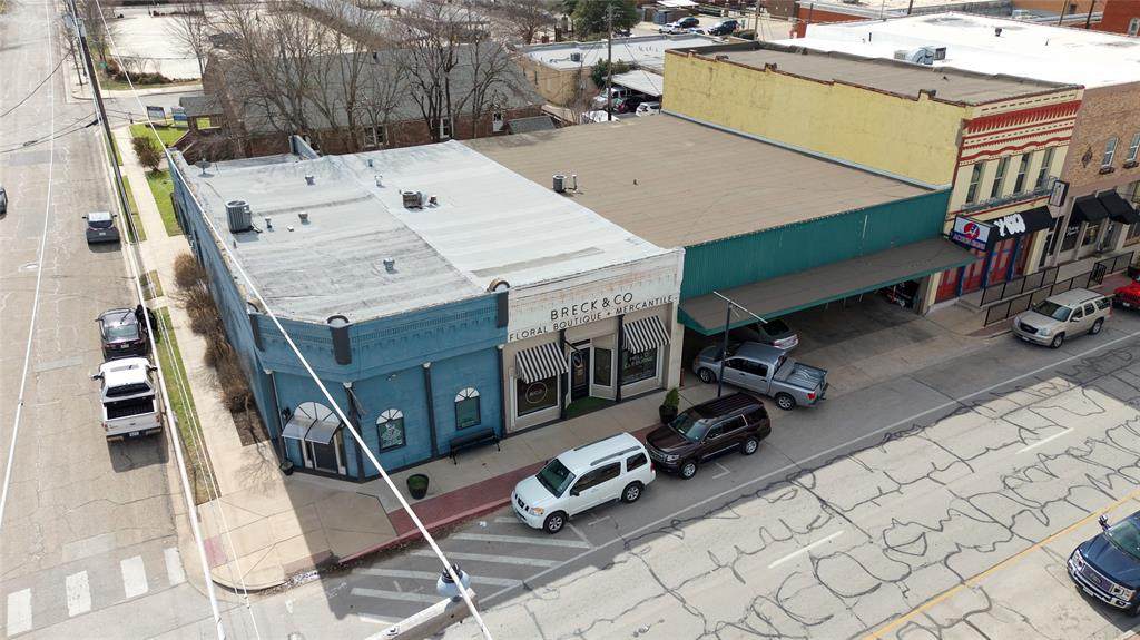 214 Chambers Street - Photo 1