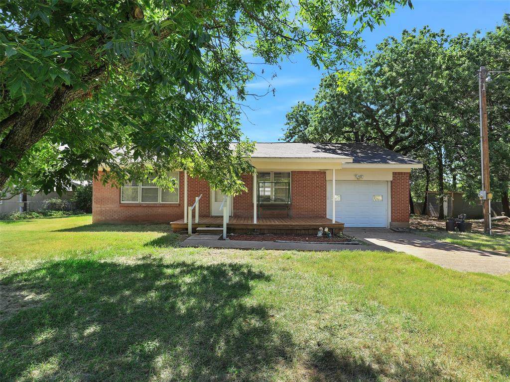 404 Selma Road - Photo 1