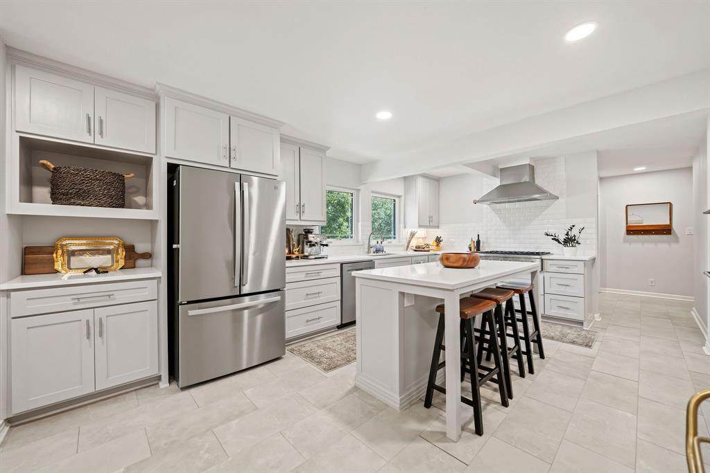 2801 5th Avenue - Photo 1