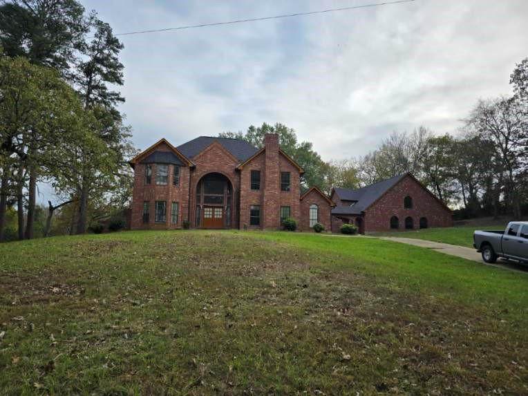 117 County Road 3504 - Photo 1