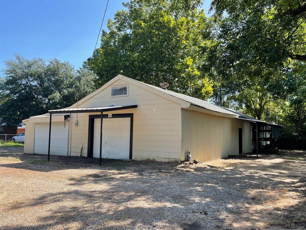 646 19th Street - Photo 1