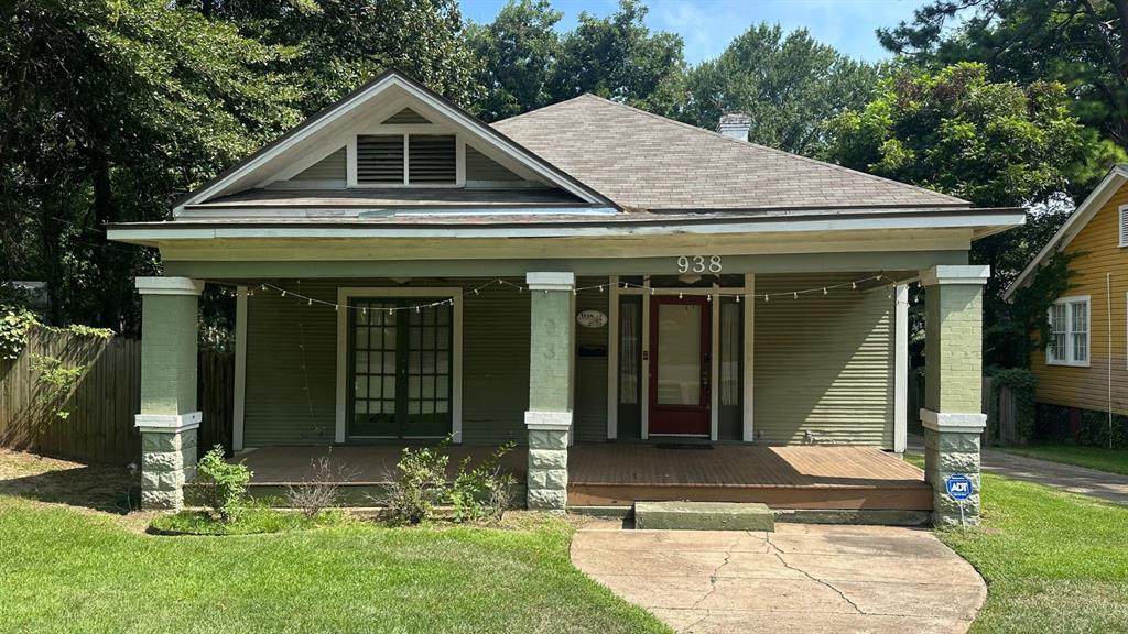 938 Boulevard Street - Photo 1