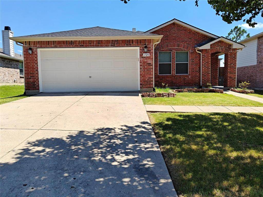 1720 Pebblebrook Way - Photo 1