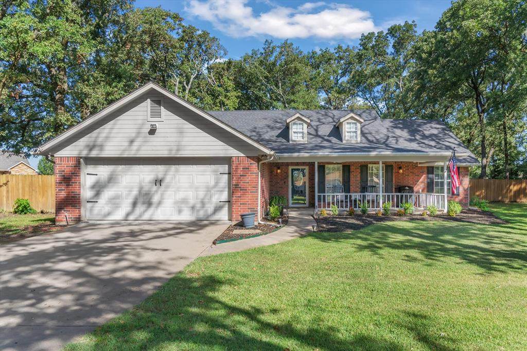 515 Westshore Drive - Photo 1