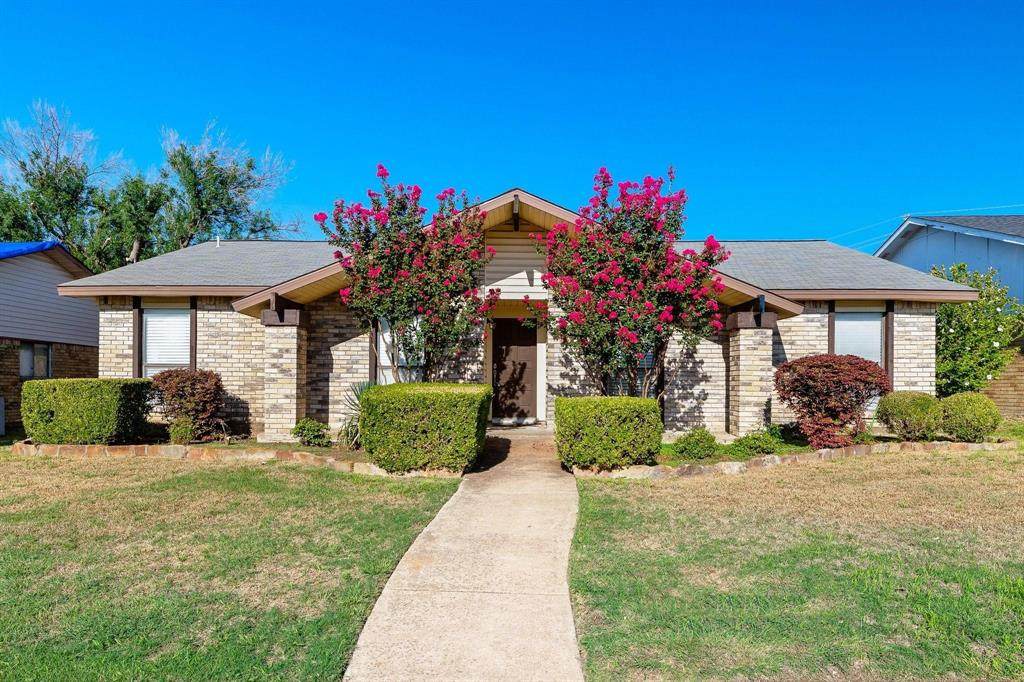 3017 Rockett Drive - Photo 1