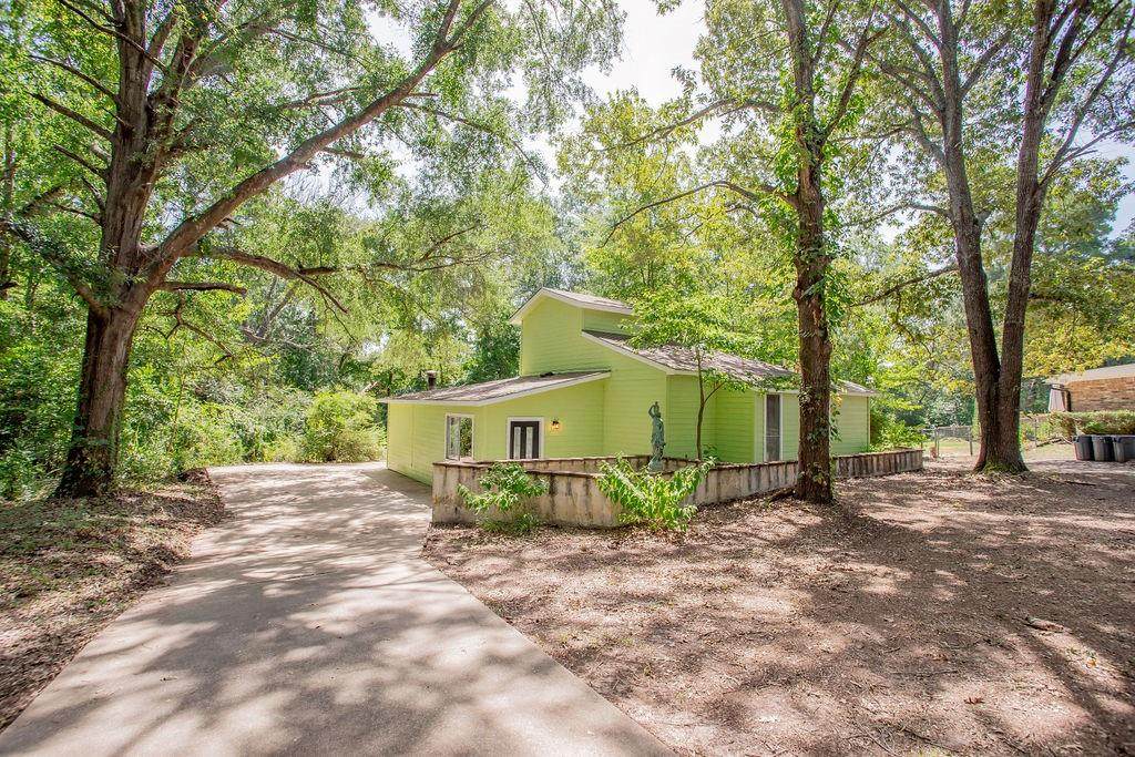 1615 Ginger Drive - Photo 1