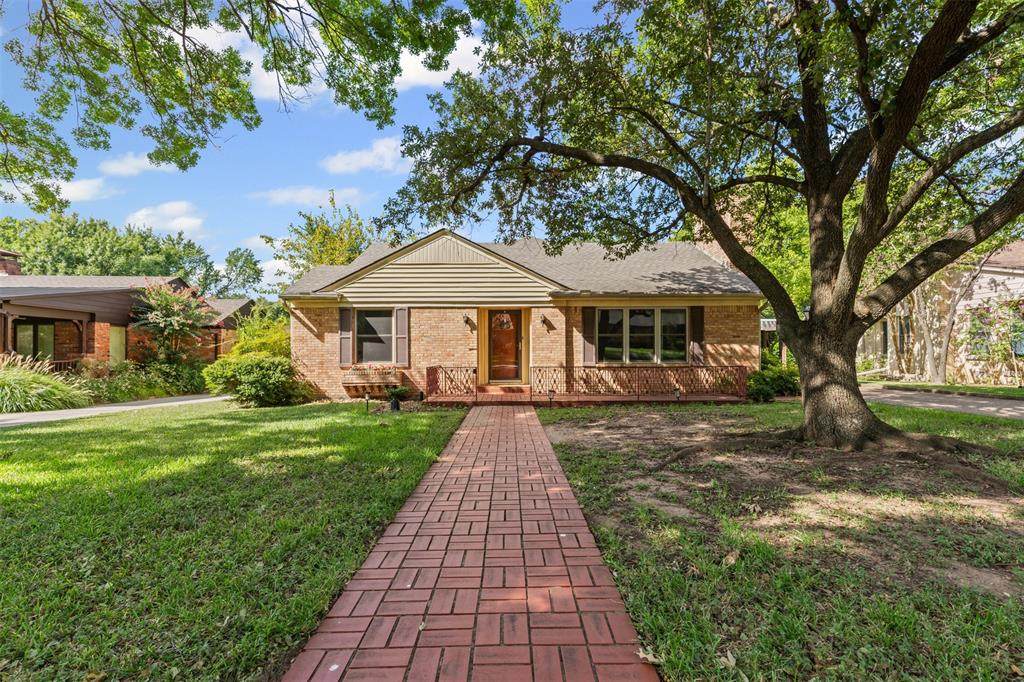 945 Sam Dealey Drive - Photo 1