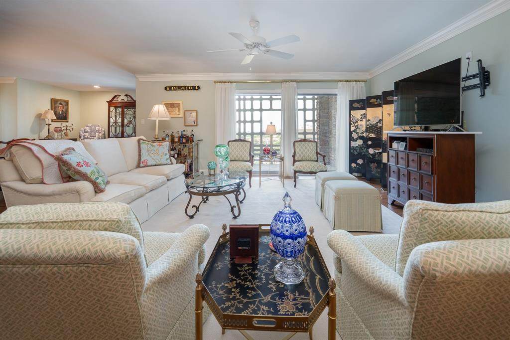 3525 Turtle Creek Boulevard - Photo 1