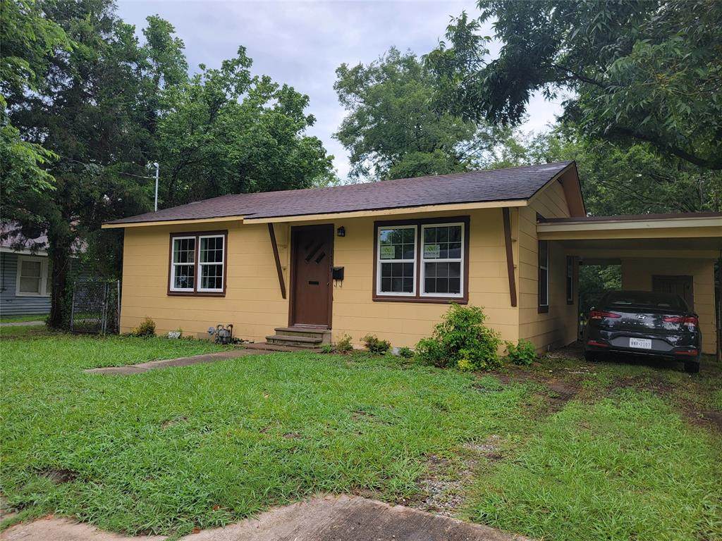 1723 Park Street - Photo 1