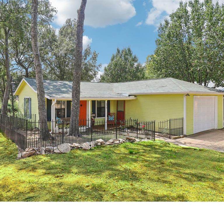 176 Bayside Circle - Photo 1