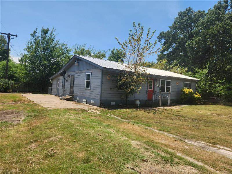 141 English Crossing - Photo 1