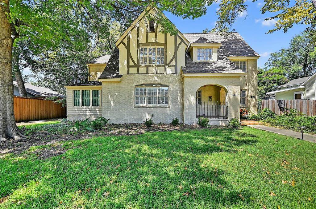 625 Denton Street - Photo 1