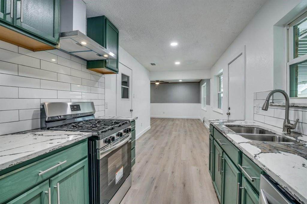 822 Milky Way - Photo 1