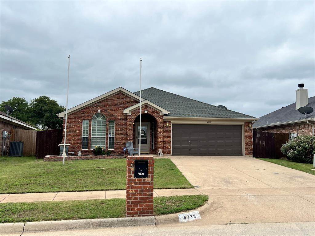 4733 Topaz Lane - Photo 1