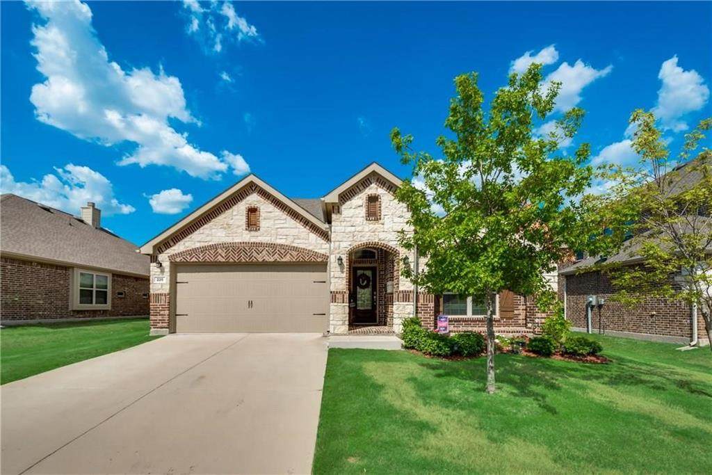 225 Churchill Drive - Photo 1