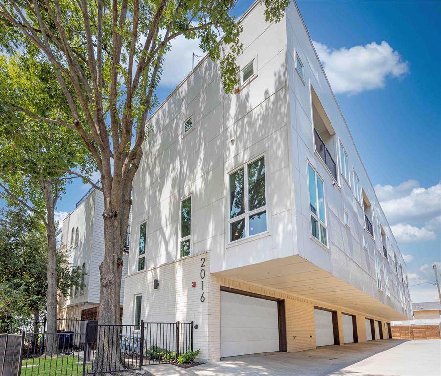 2016 Fitzhugh Avenue - Photo 1