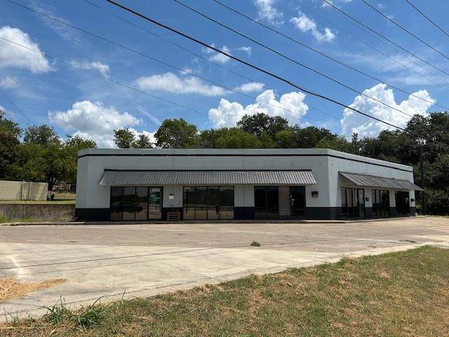 1801 Southeast Parkway - Photo 1