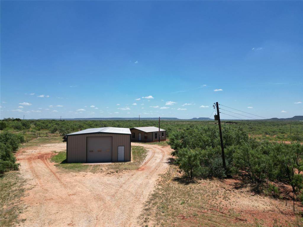 5725 Fm 604 - Photo 1