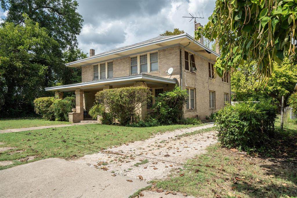 305 Hill Street - Photo 1