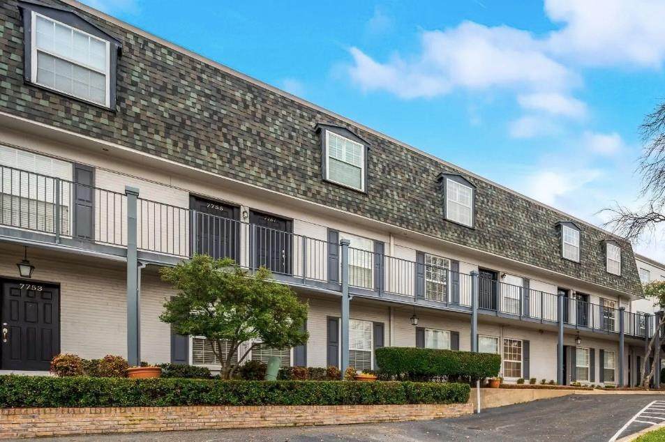 7801 Royal Lane - Photo 1