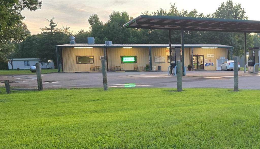 2550 Fm 21 - Photo 1