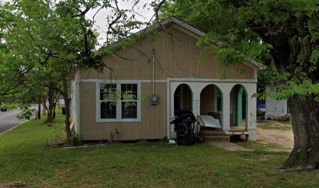 1521 Palace Avenue - Photo 1