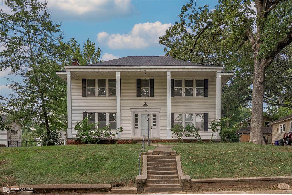 244 Forest Avenue - Photo 1