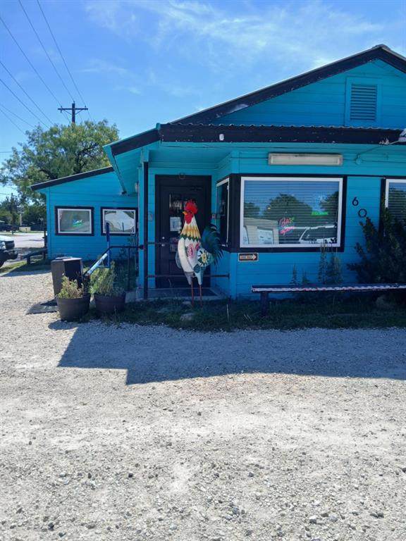 601 Commercial Avenue - Photo 1