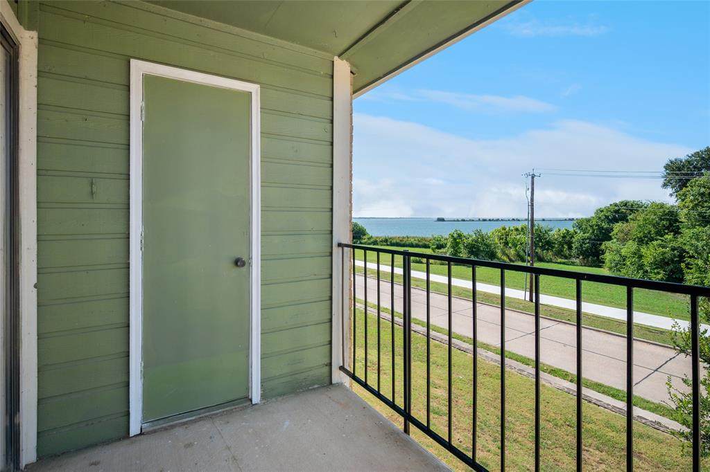 5809 Lake Hubbard Parkway - Photo 1