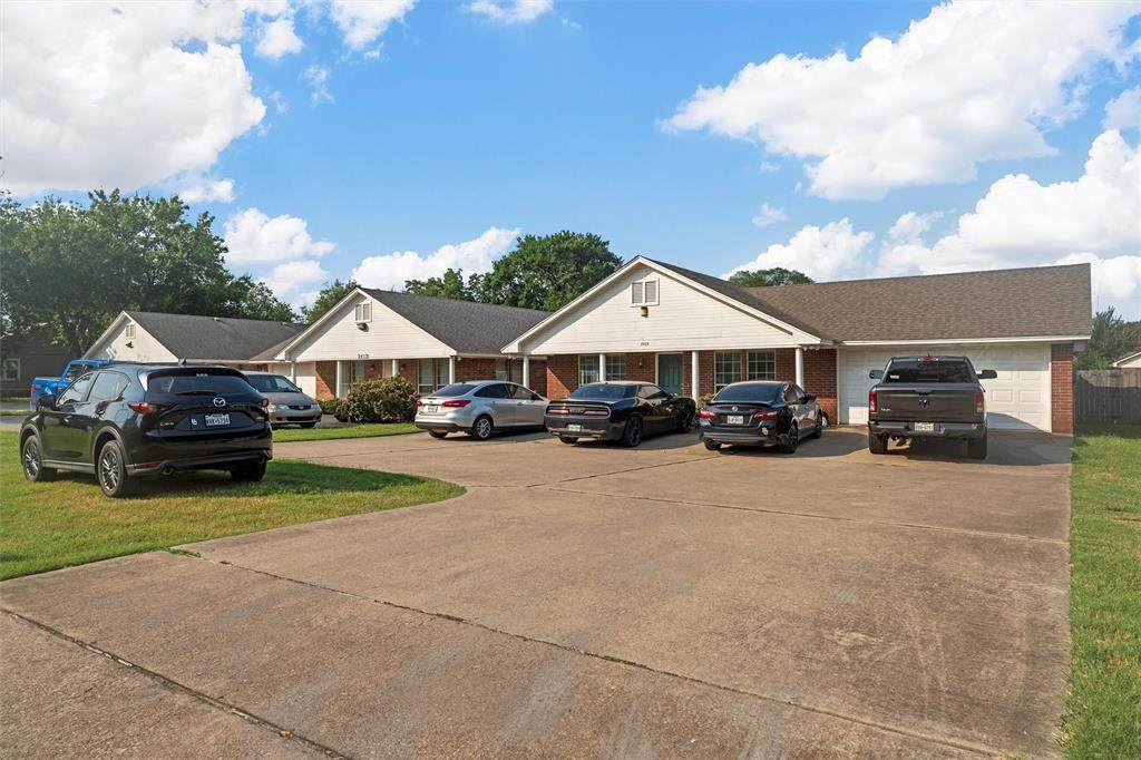 2409 2nd Street - Photo 1