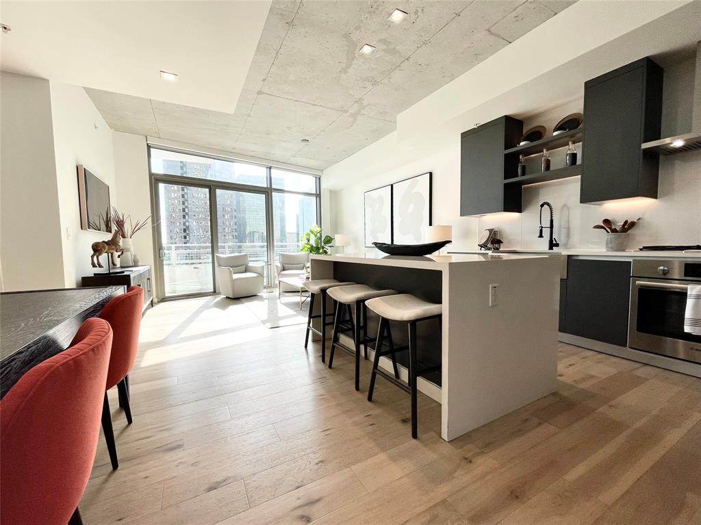 1801 Pearl Street - Photo 1