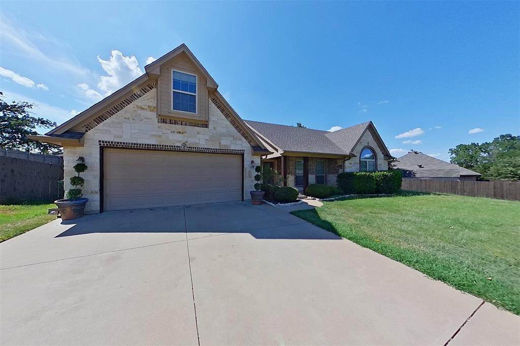 805 Linda Drive - Photo 1