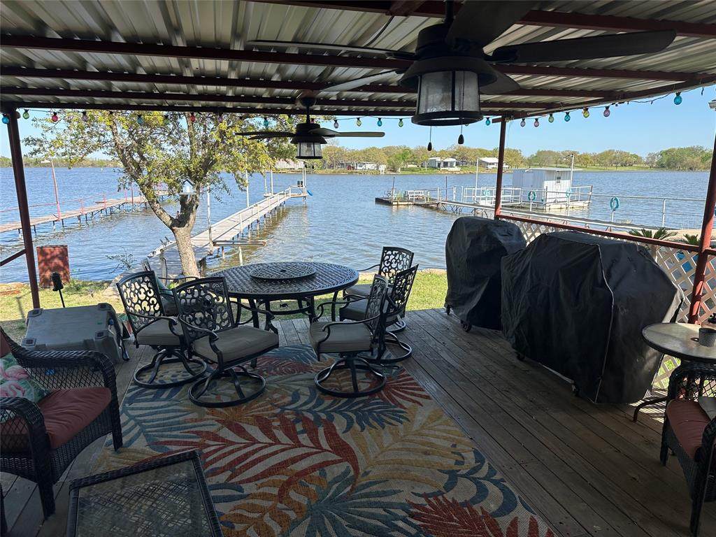 348 Lake Loop - Photo 1