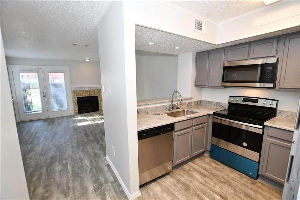 9835 Walnut Street - Photo 1