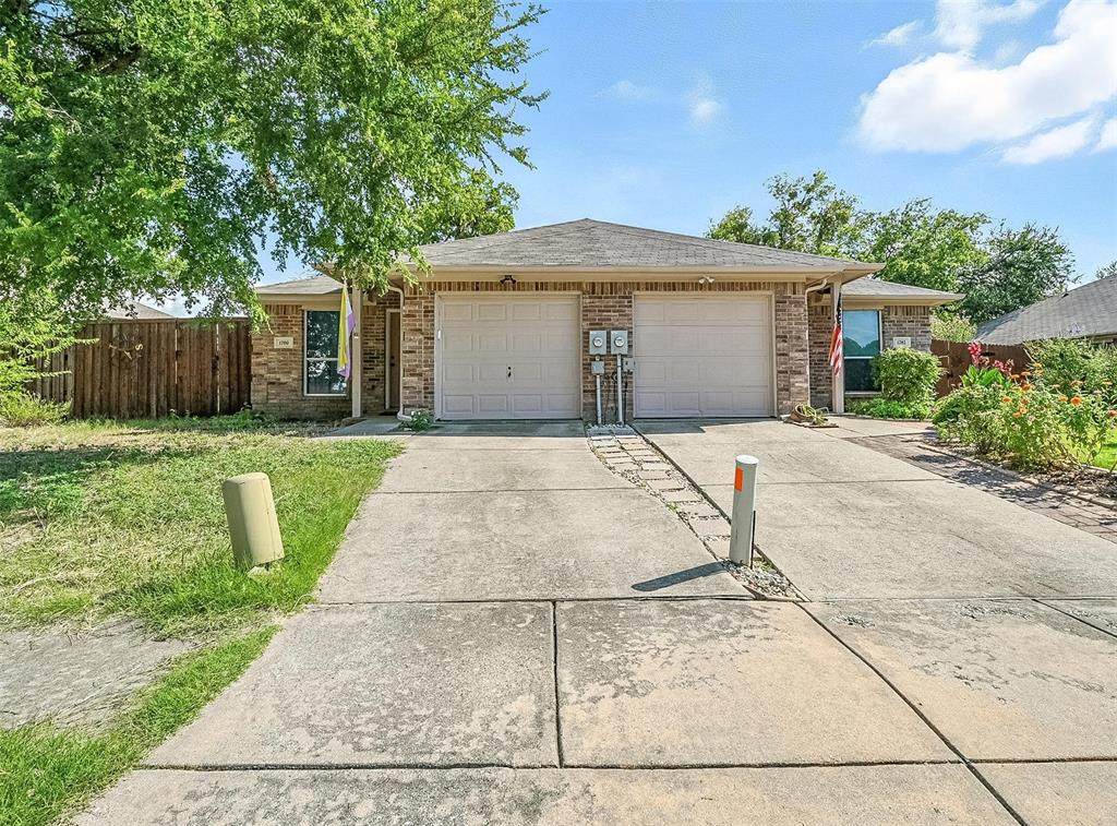 1782 Lago Vista - Photo 1